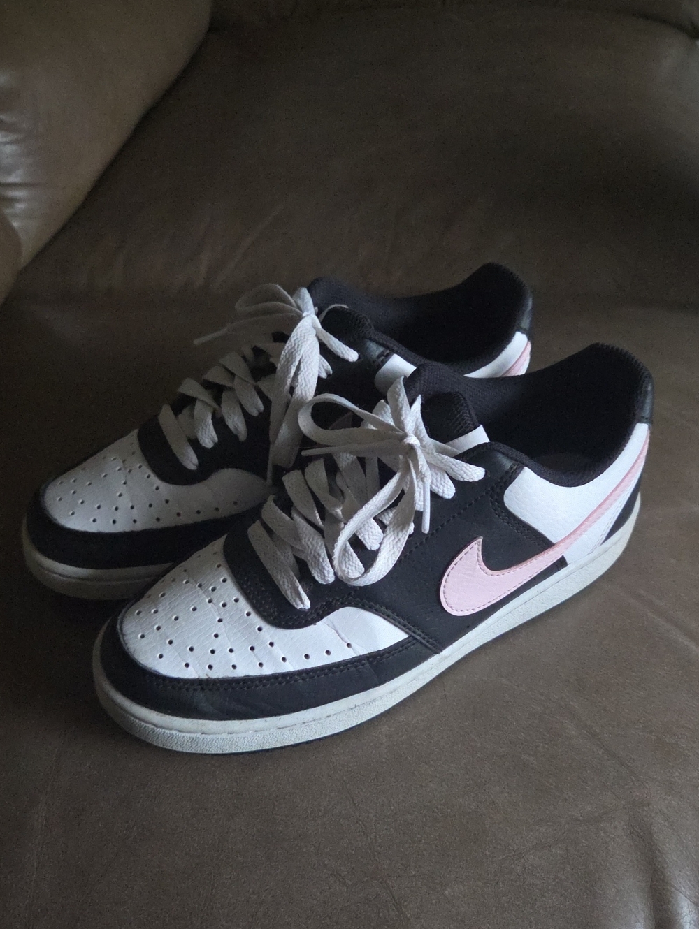 Nike Women's Vision Coury Low-Top Sneakers in White, Black & Light Pink